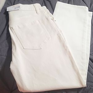 NWT Ella moss white pants